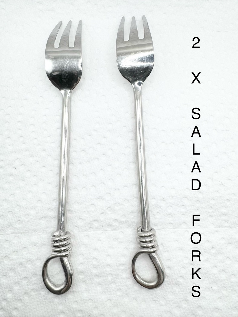 Gourmet Settings Twist 18/10 Stainless Steel Flatware 16 Piece Set - Picture 11 of 16